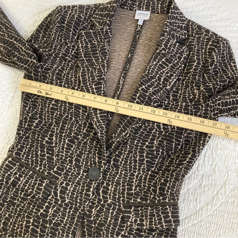Armani Collezioni animal print one button blazer stretch knit fabric fitted 6